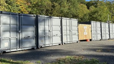 Storage units near me where I can park a truck | SecureSpace Self Storage